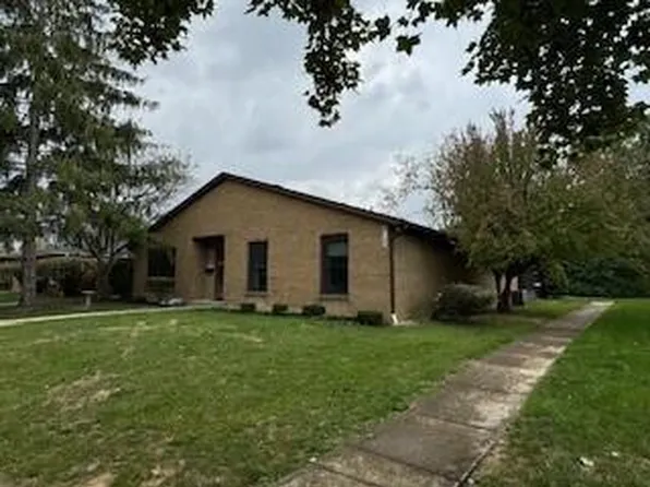 2113-2117 Mackenzie Dr, Columbus, OH 43220