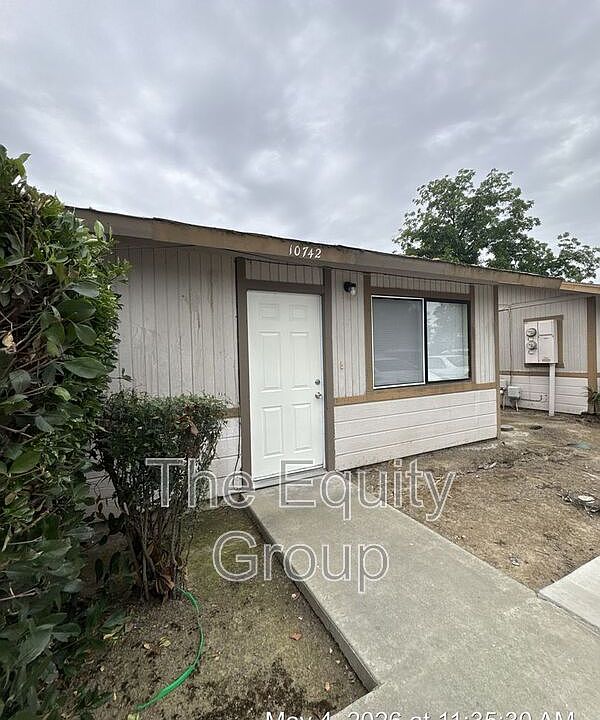 1st image of 10742 Railroad Ave