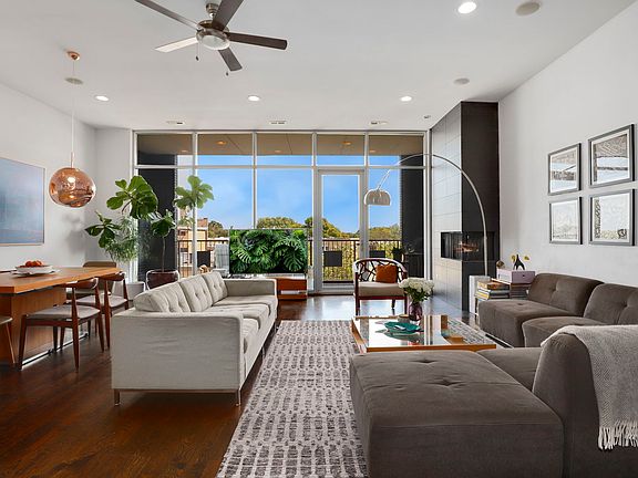 3rd image of 3242 N Milwaukee Ave Unit 4N