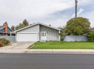 560 Cedar Dr, Livermore, CA 94551