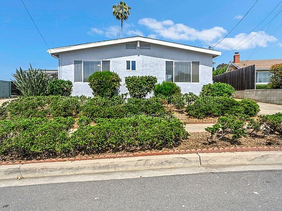 2nd image of 4722 Mount La Palma Dr