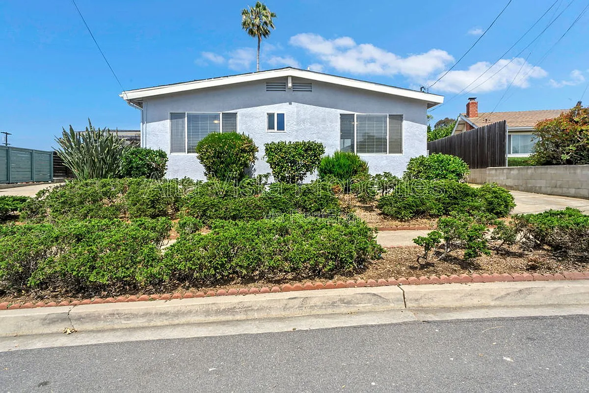 Building Photo - 4722 Mount La Palma Dr