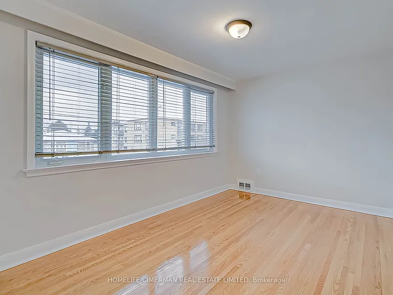 25 Sage Ave — Photo 14