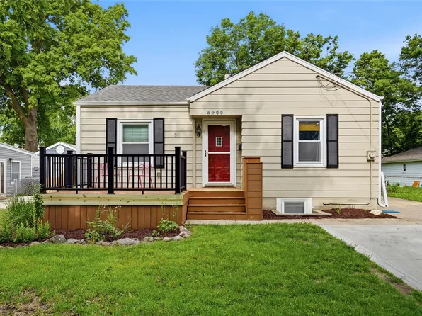 2400 48th St, Des Moines, IA 50310