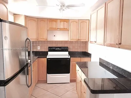 236 Castlewood Dr #104 Photo 1