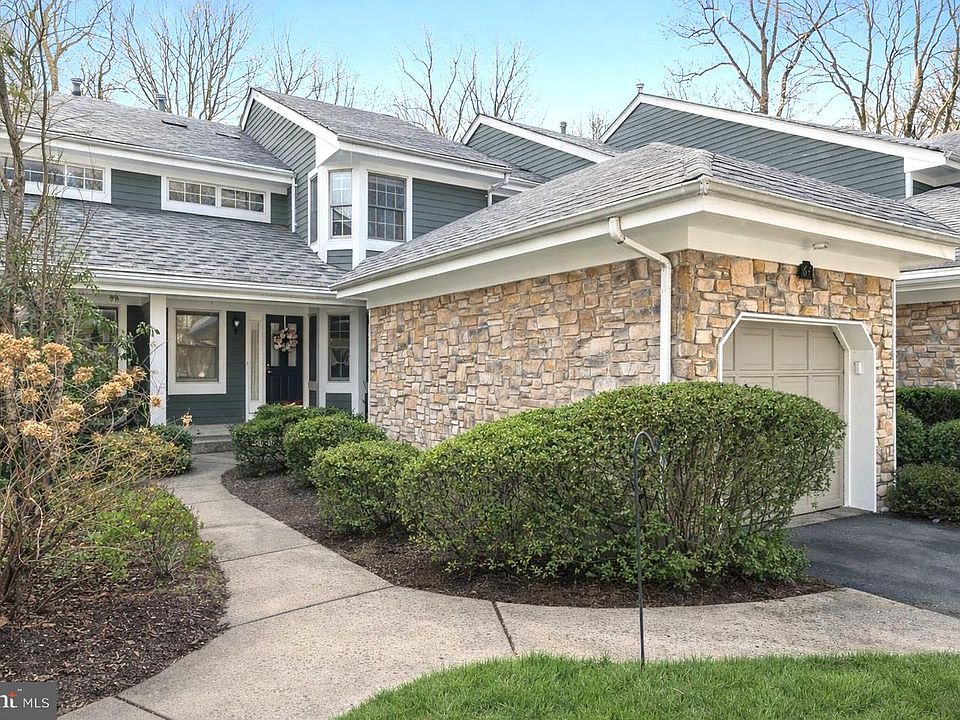 1st image of 64 Coriander Dr