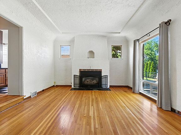 4th image of 3111 W Northwest Blvd