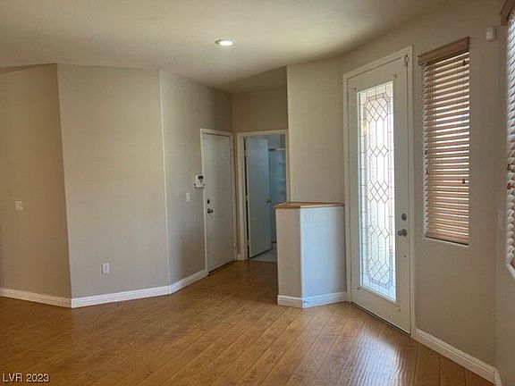 5th image of 9291 Perennial Ave