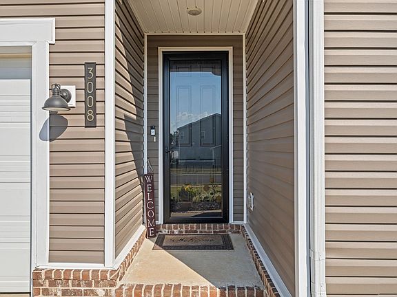 5th image of 3008 Fernwood Ln