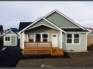 906 Beachcomber Ct, Ocean Shores, WA 98569
