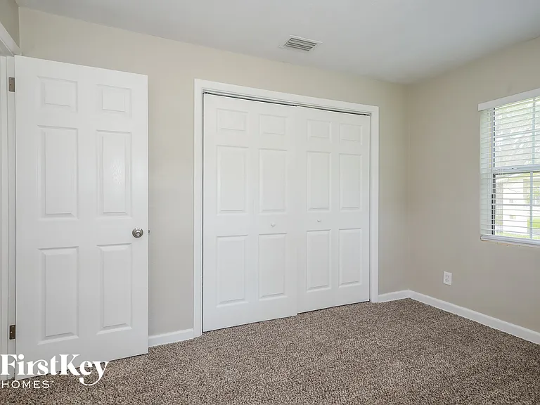 3044 Yanlee Ln — Photo 9