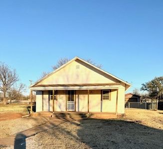 807 N Meta St, Cordell, OK, 73632