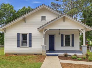 208 Hill St, Wellford, SC 29385