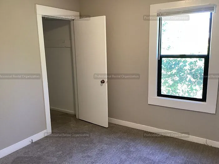 722 Liberty Rd — Photo 5