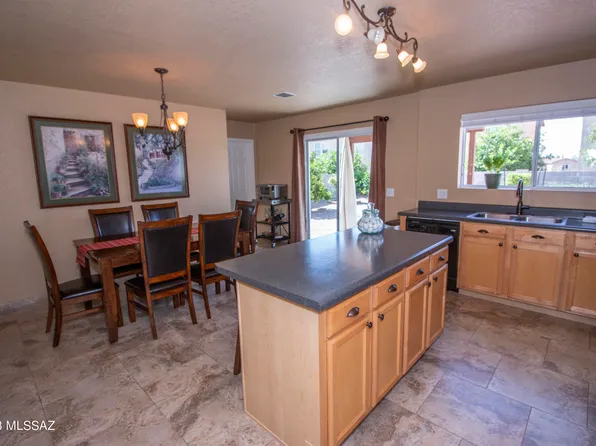 1575 E Los Cabos Pl, Tucson, AZ 85706