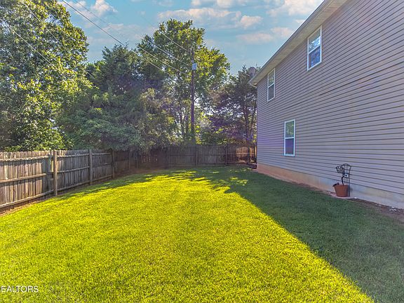 4th image of 1003 Woullard Way #1