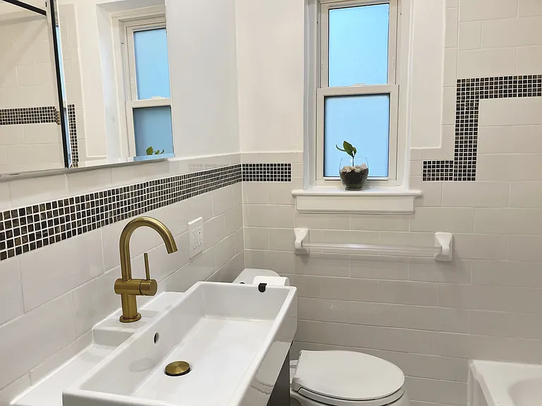 8380 Wicklow Ave — Photo 4