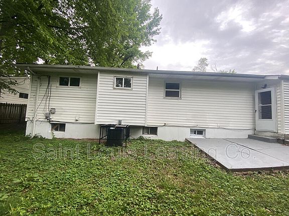 2nd image of 10132 Cavalier Ct