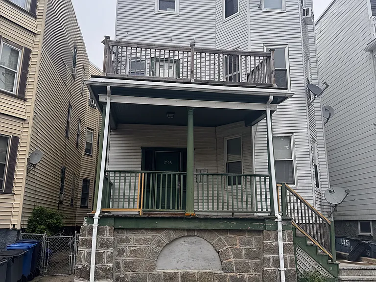 35 Hollander St #2 — Photo 25