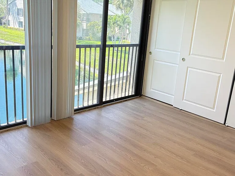 3460 NW 47th Ave — Photo 12