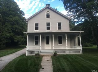 22 Glen Rd, Sandy Hook, CT 06482