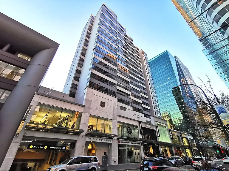 1060 Alberni St #410 — Photo 18