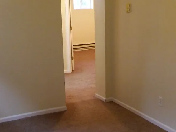 393-BLD, 393 Moon Clinton Rd Unit B, Moon Twp, PA 15108