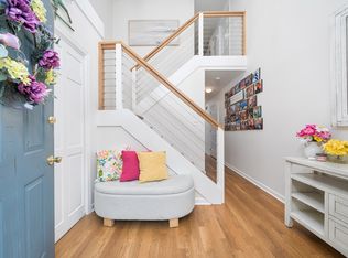 88 Crown Rdg #88, Newington, CT 06111