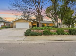 7013 Murphys Ln, Bakersfield, CA 93309