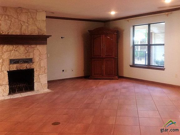 3rd image of 3405 Teakwood Dr