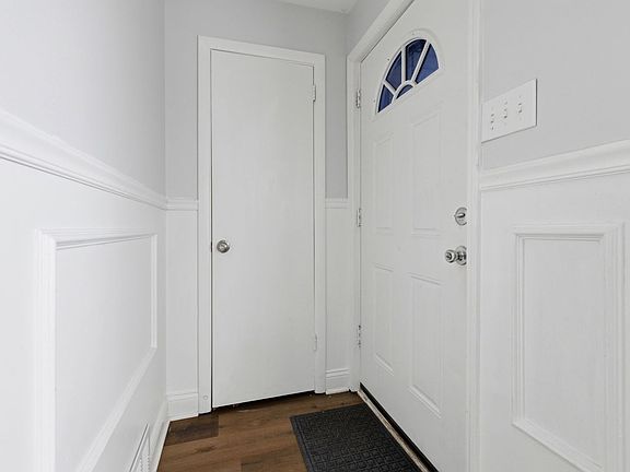4th image of 7836 S Kedvale Ave