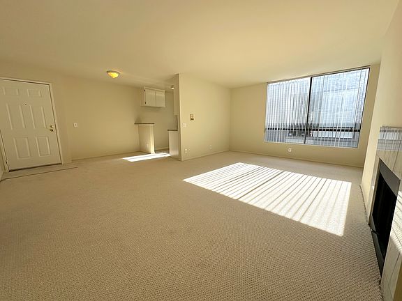 5th image of 4222 Tujunga Ave APT 205
