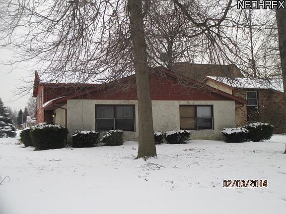 2nd image of 1401 Lindenwood Dr