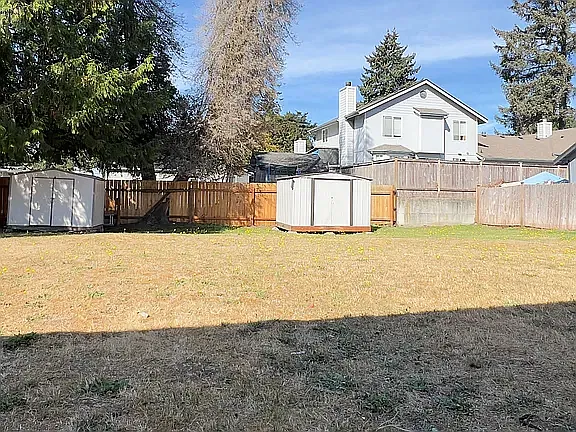 9620 Croft St S — Photo 2