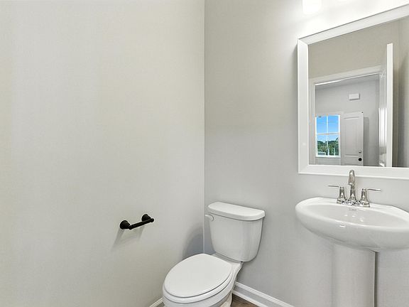 4th image of 85 Crosswick St