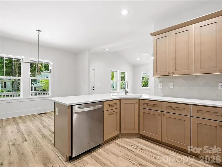 4113 Rutgers Ave — Photo 1