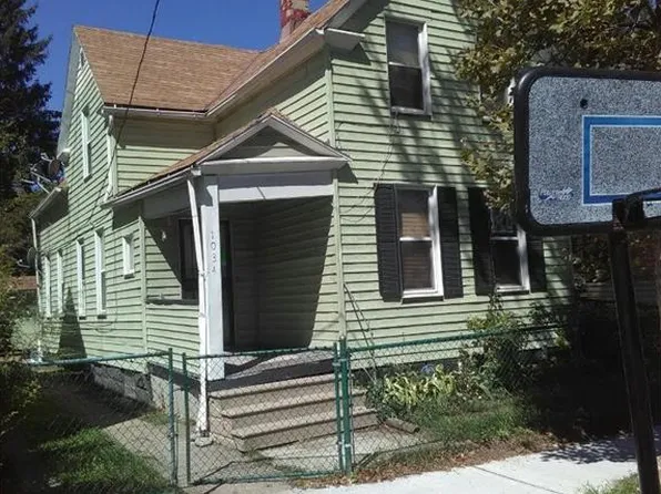 1034 E 72nd St, Cleveland, OH 44103
