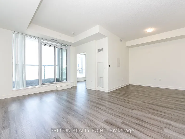 859 The Queensway N #212 — Photo 6