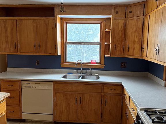 2nd image of 22 Riverview Ave