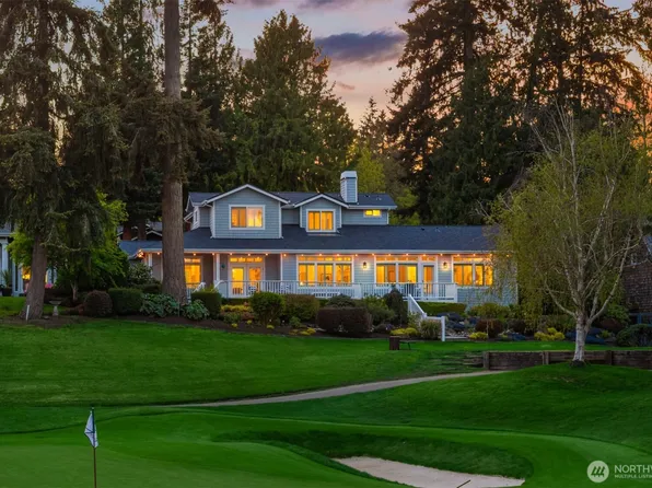 712 Tiffany Meadows Drive NE, Bainbridge Island, WA 98110
