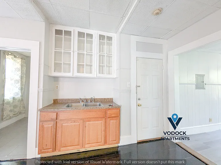 212 Lyman St #3L — Photo 1