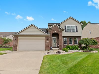 39031 Huron Pkwy, Westland, MI, 48185