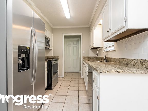 4th image of 360 Ann Marie Dr