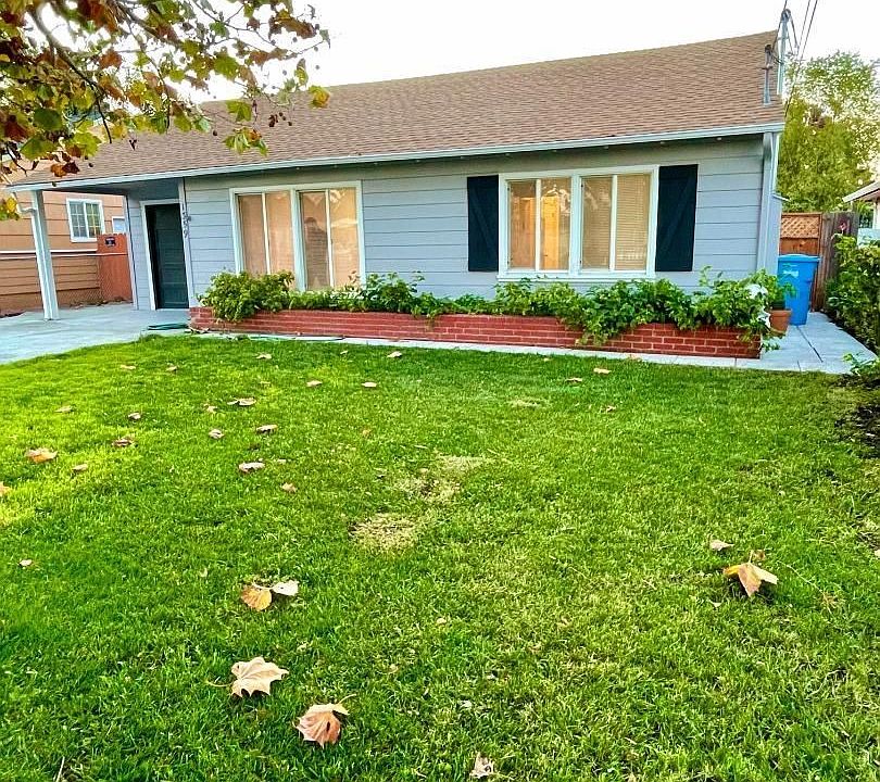 1st image of 1359A-1359A Hollyburne Ave #A