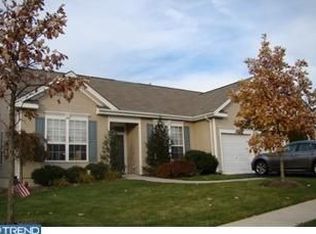 40 Everett Dr, Columbus, NJ 08022