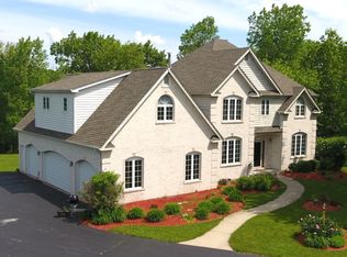 11619 Brittany Ct, Spring Grove, IL 60081