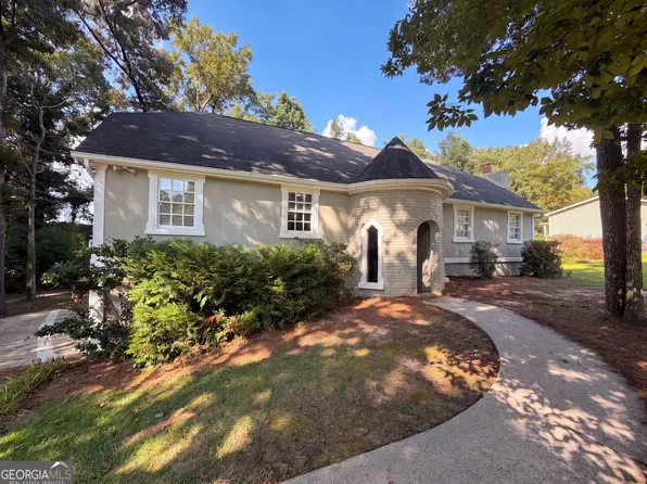 6257 N Summers Cir, Douglasville, GA 30135