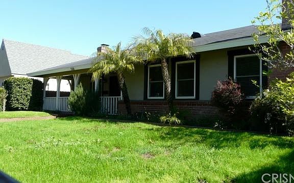 2nd image of 536 S Griffith Park Dr