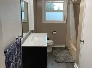 21412 92nd Ave W, Edmonds, WA 98020