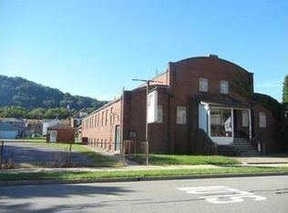 210 High St, Freeport, PA 16229